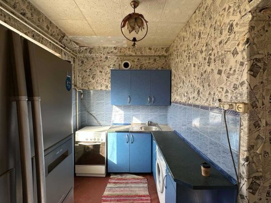 ПРОДАМ 3-КІМНАТНУ квартиру, вул. Гайдамацька Каменское