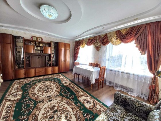 Продаж двокімнатної квартири по вул Асмолова площею 120 кв.м Жмеринка