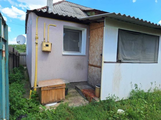 2-кімн. квартира в  приватному будинку зі зручностями.  м.Зміїв Змиев