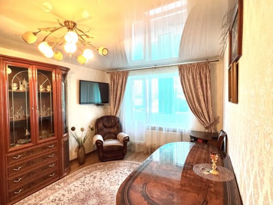 Продам 3к квартиру у Здолбунові з якісним ремонтом ! Здолбунов