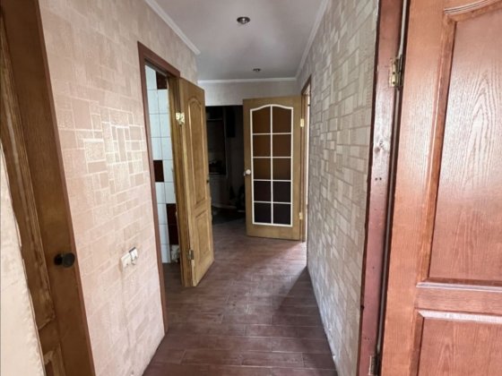 Продам 2 ком.квартиру. Левый берег. пр. Металлургов. МЖК 4 этаж. Велес Кам'янське