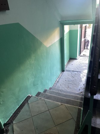 Продажа 2-х комн.квартиры под ремонт в районе Южного Нахимова,1 этаж - фото 1