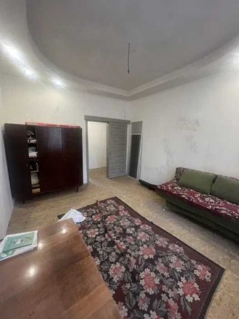 Продам 3 кімнатну квартиру с АОг! Сталінка на Арсеничева! - фото 1