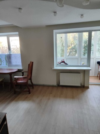 Продам квартиру в м. Ізюм - фото 1