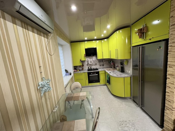 Терміново Продам 3 кімн.квартиру з автономним опаленням в м.Ізюм - фото 1