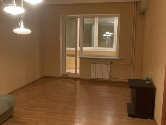 Продам квартиру 4+1 на Левом берегу, 11 микрорайон/возле Леса Кам'янське