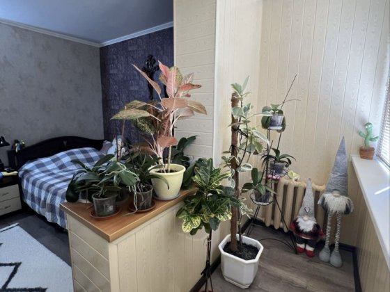 Продам 3-ком.кв Левый берег/9мкрн К-Т МИР Каменское