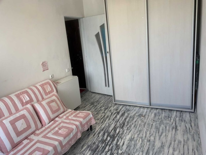 Самая бюджетная двухкомнатная квартира с ремонтом в Черноморске - фото 1