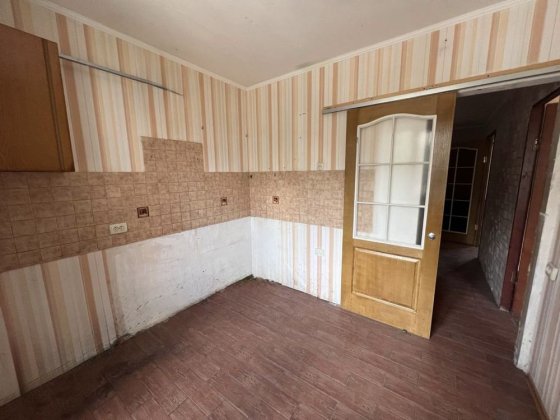 Продам 2х.ком. Каменское левый берег 4эт. Кирпичный Дом Каменское