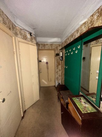 Продам двух кімнатну квартиру - фото 1