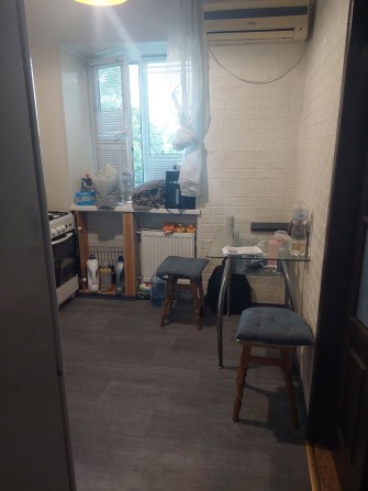 Продам свою 1ком.,универмаг,дворовая,уютная,не угол - фото 1