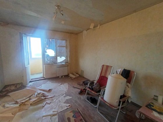 Продам 3-х комнатную на Левом под ремонт Каменское