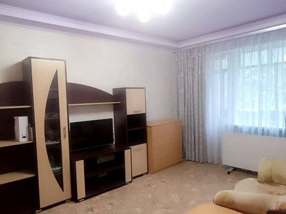 1-к "Україна", 2/5, Черемушки, АОЕ, ремонт! Каменское