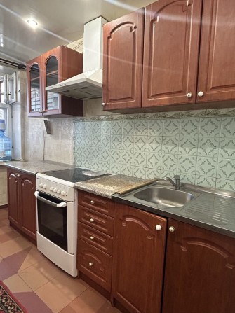 Продам 4х ком квартиру. Левый берег, 10мкр, Набережная - фото 1