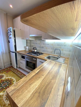 Продам 2кв., 4мкр., Украинских Соколов 5 стоимость 32000$ - фото 1