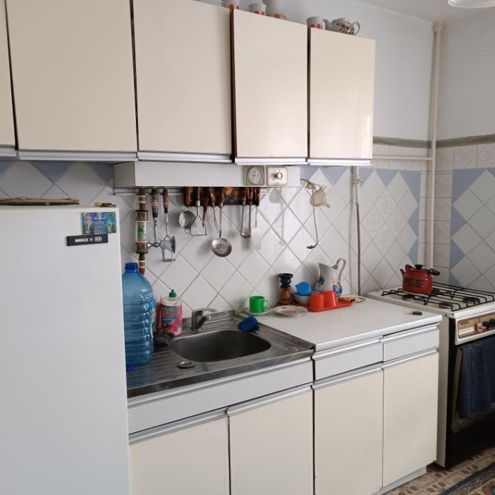 Продам 2-х кімнатну квартиру Мікрорайон біля Сільпо - фото 1