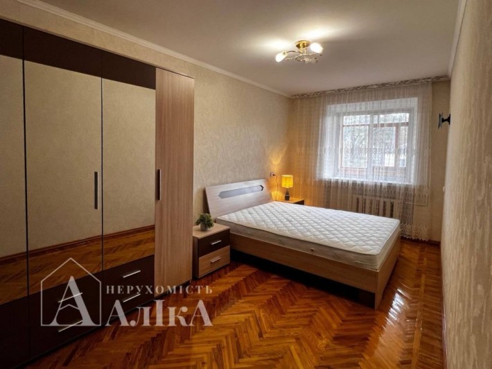 Продам 3-кімнатну квартиру з меблями. Заходь і живи - фото 1