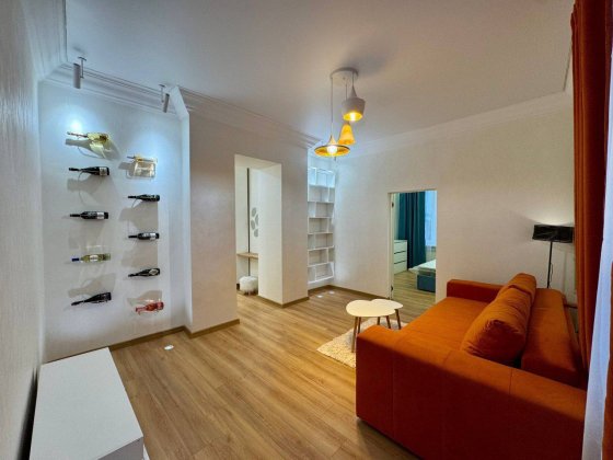 ПРОДАЖ 3к., у ЦЕНТРІ, з Авторським ремонтом 2024р меблями та технікою Кам'янське