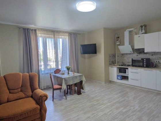 Квартира с индивидуальным газовым отоплением Чорноморськ