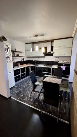 Супер квартира в центрі з індивідуалкою - фото 1