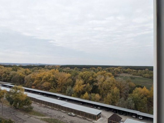 Продається простора 2-кім квартира з неймовірним видом на ліс! Лівий Кам'янське