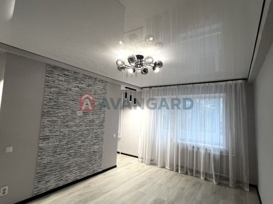 Продам 2 кімнатну квартиру з Євроремонтом Каменское