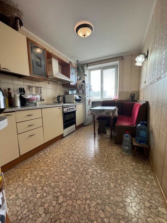 4-кімн квартира у Чорноморську ! Місця вистачить всій сім'ї ! - фото 1