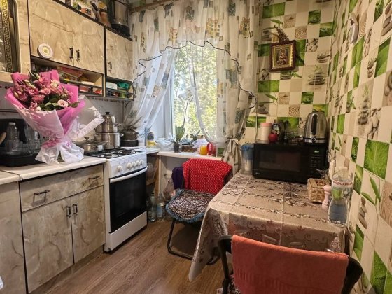 Квартира гостинка район 6 школы Чорноморськ