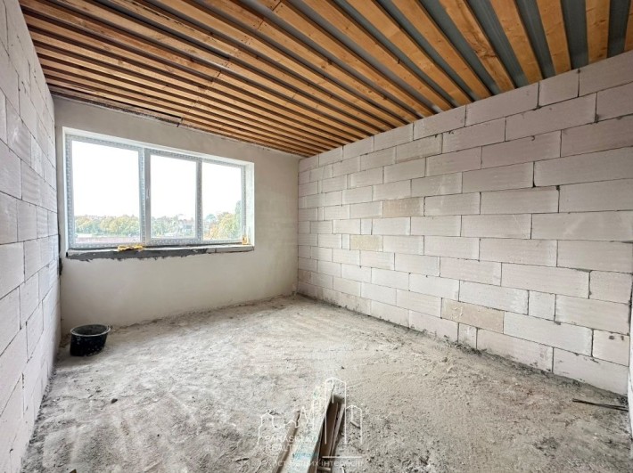 Продам світлу та затишну квартиру, неподалік центру міста! - фото 1