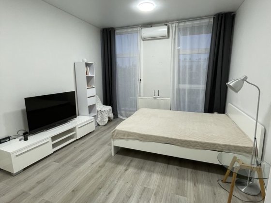 Продаж однокімнатної квартири з ремонтом, меблями та балконом! Гостомель