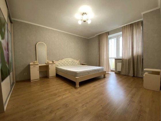 1-кімнатна квартира з балконом, з ремонтом, меблями та технікою! Є газ Гостомель