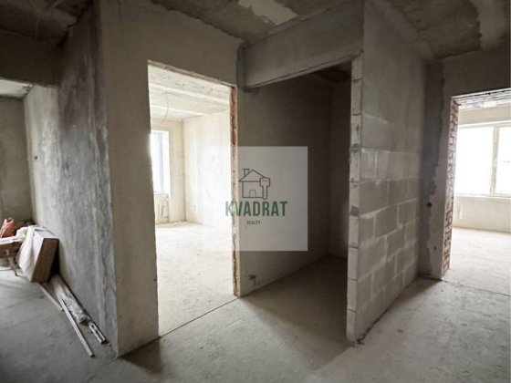 Продам 2-х кімнатну квартиру готову під ваш ремонт, р-н Черьомушки Кам'янець-Подільський