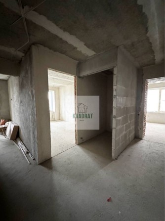 Продам 2-х кімнатну квартиру готову під ваш ремонт, р-н Черьомушки - фото 1