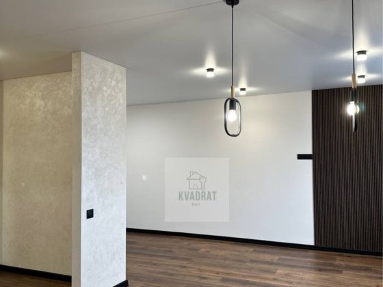 Продам 1-кімнатну квартиру в новому будинку, р-н 14-ої школи Каменец-Подольский