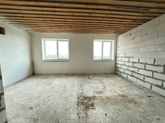 Продам затишну 2-кімнатну квартиру неподалік центру міста! Каменец-Подольский