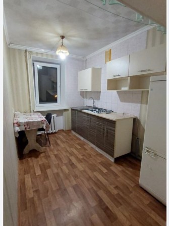 Гостинка з ремонтом - фото 1