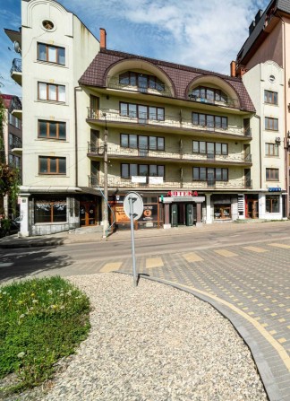 Продаж 3-х кімнатної 134 м2 квартири в коломиї - фото 1