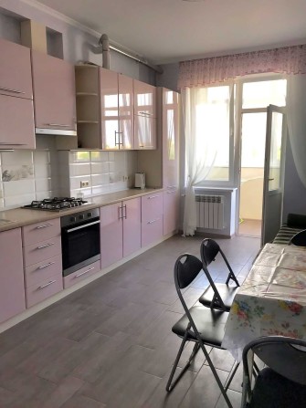 Класна 1-кімн квартира у р-ні Моноліт ! Комфортний поверх ! - фото 1