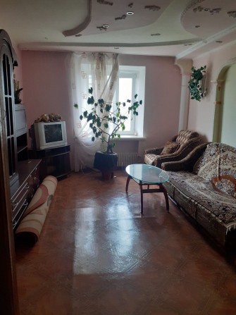 Продам 3кімнатну квартиру по вул. Івана Франка 37 - фото 1