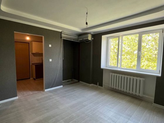 Продам малосімейку Черноморск