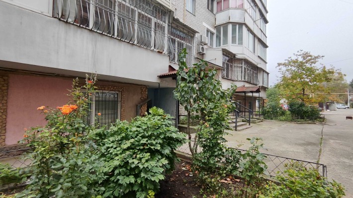 Продам однокомнатную квартиру в центре Черноморска - фото 1