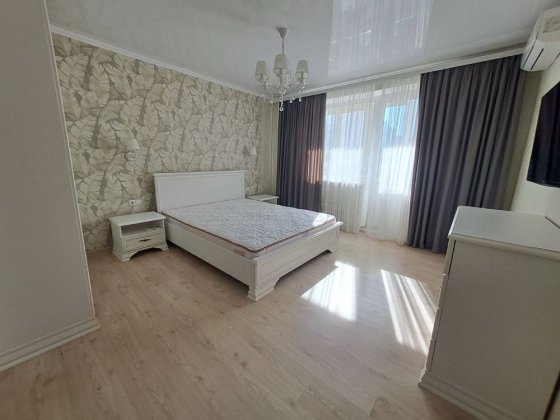 Продам трёхкомнатную квартиру у моря Черноморск