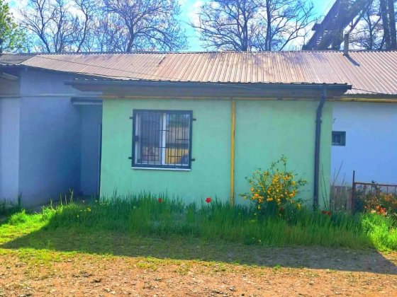 2х.ком. с пристройкой и индивидуальным отоплением возле  Черноморска Чорноморськ