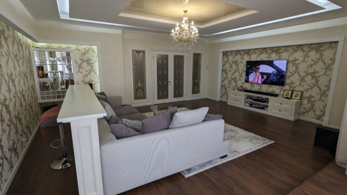 Большая трехкомнатная квартира с видом на море в 'Монолите' - фото 1