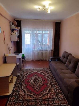 Срочно продам 2х комнатную квартиру Крытый рынок,Аврора - фото 1