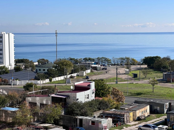 Продається 3-кімнатна квартира біля моря — м. Чорноморськ - фото 1