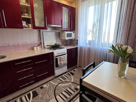 Продам 3х комнатную квартиру, АТБ 4 м-н Лозова