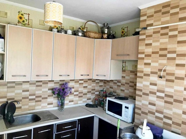 Продам 3-х кімнатну квартиру в Люботині р-н Ромашка. - фото 1