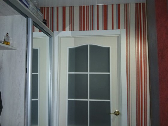 Продам 1 комн на 2м микрорайоне Лозова