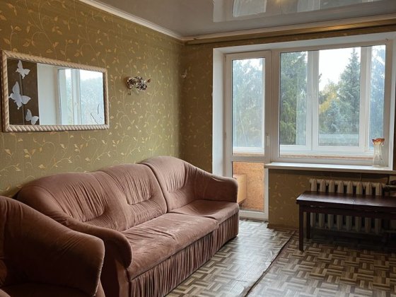 3к квартира в районі 8і школи Лубны